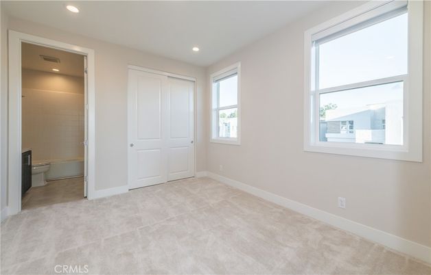 Bathroom, Empty room, Interior, Recessed Lighting