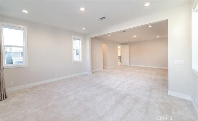 Empty room, Interior, Recessed Lighting