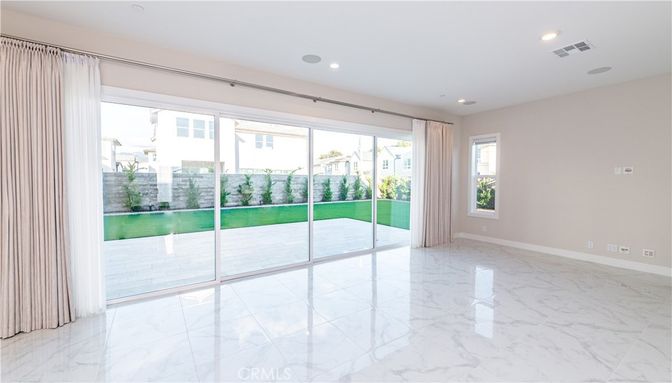 Empty room, Interior, Marble, Recessed Lighting