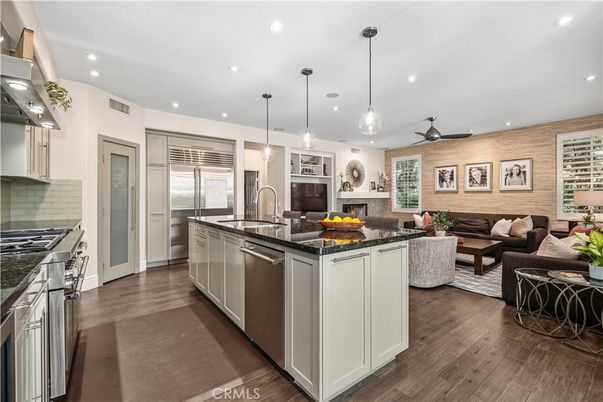 Interior, Kitchen, Living room, Pendant Lights, Recessed Lighting, Stainless Steel Appliances, Wood Texture Flooring