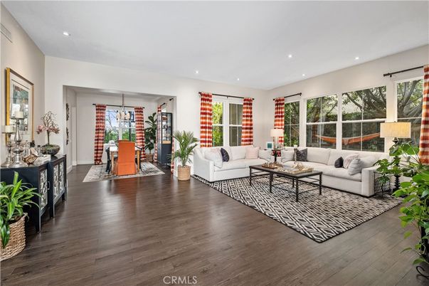 Dining room, Interior, Living room, Pendant Lights, Recessed Lighting, Wood Texture Flooring