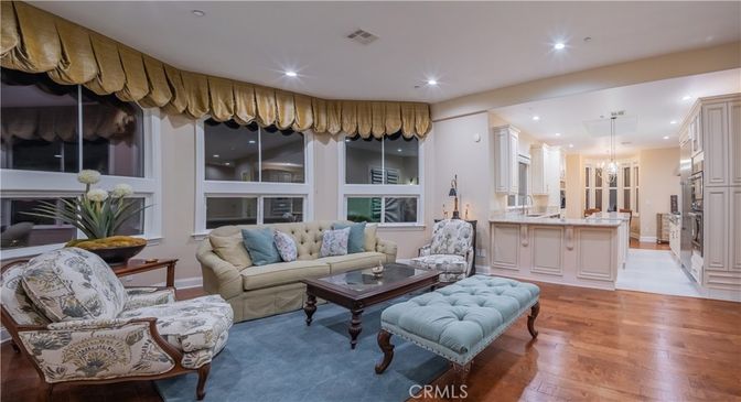 Interior, Kitchen, Living room, Pendant Lights, Recessed Lighting, Wood Texture Flooring