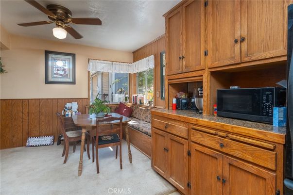 Dining room, Interior