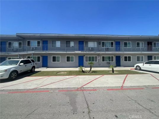 Exterior, Facade, Condo Building