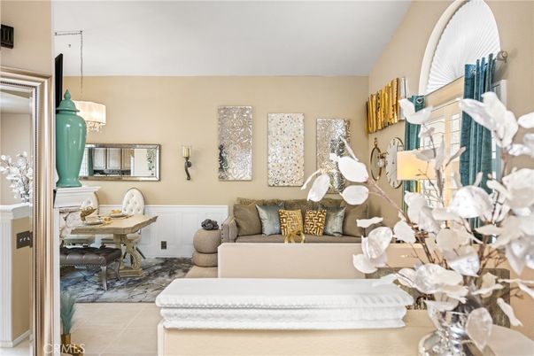 Interior, Living room, Pendant Lights