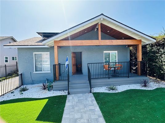 Exterior, Facade, American Craftsman