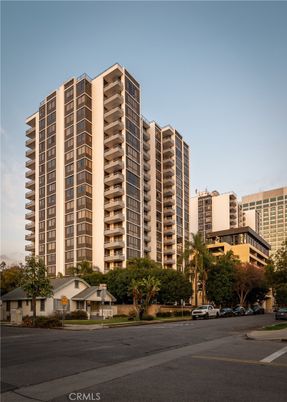 Exterior, Facade, Condo Building