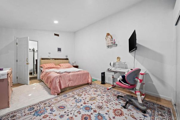 Bedroom, Fitness Equipment, Home Office, Interior, Recessed Lighting