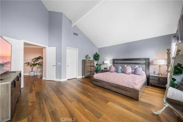Bedroom, Interior, Water, Wood Texture Flooring