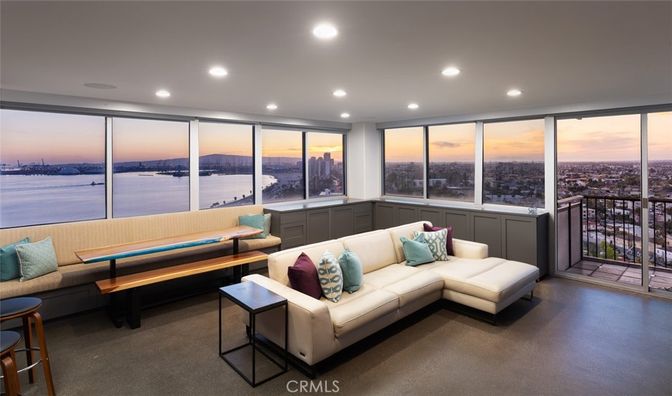Interior, Living room, Recessed Lighting, Water