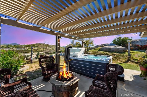 Exterior, Hot Tub