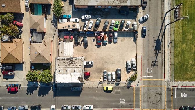 Exterior, Drone