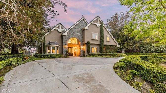 Backyard, Exterior, Facade, Tudor Revival