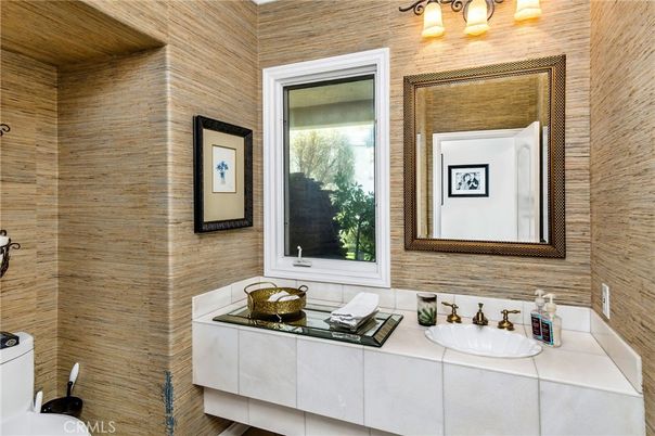 Bathroom, Interior, Tile Countertops