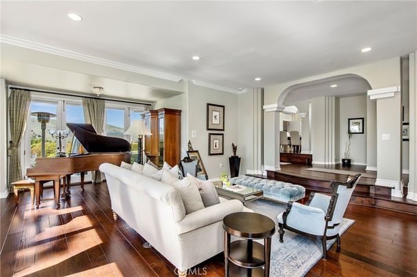 Dining room, Interior, Living room, Piano, Recessed Lighting, Wood Texture Flooring