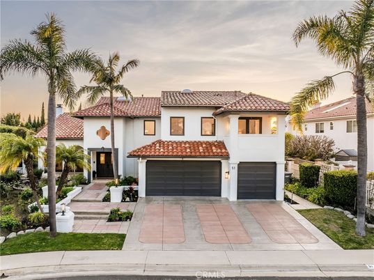 Attached, Exterior, Facade, Spanish Mediterranean