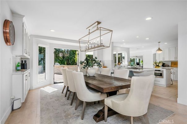Dining room, Interior, Kitchen, Pendant Lights, Recessed Lighting, Wood Texture Flooring