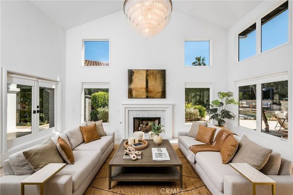 Chandelier, Fireplace, Interior, Living room