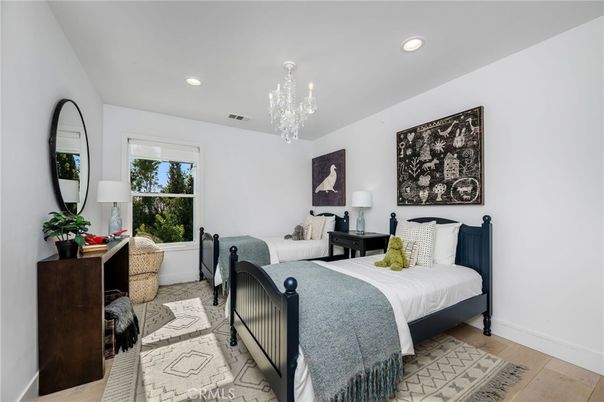 Bedroom, Chandelier, Interior, Recessed Lighting