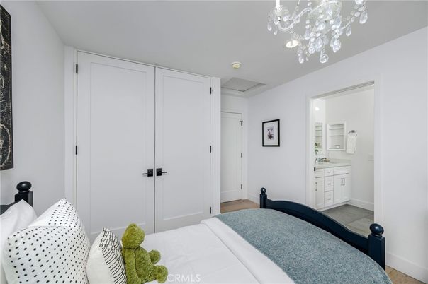 Bedroom, Interior, Pendant Lights, Wood Texture Flooring