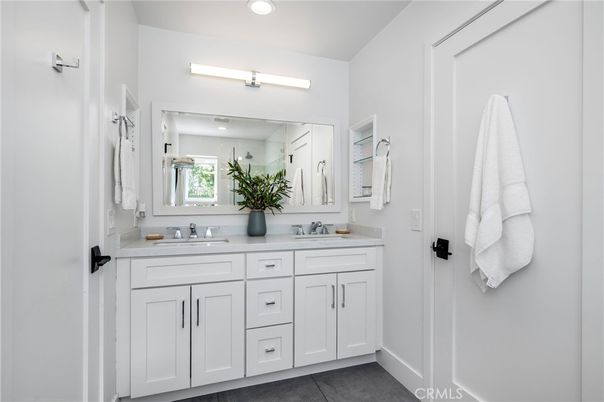 Bathroom, Dual Sink Vanities, Interior, Recessed Lighting