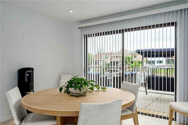 Dining room, Interior, Recessed Lighting