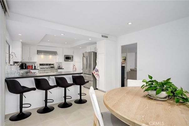 Dining room, Interior, Kitchen, Recessed Lighting, Stainless Steel Appliances