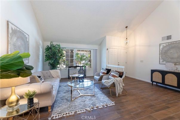 Interior, Living room, Pendant Lights, Wood Texture Flooring