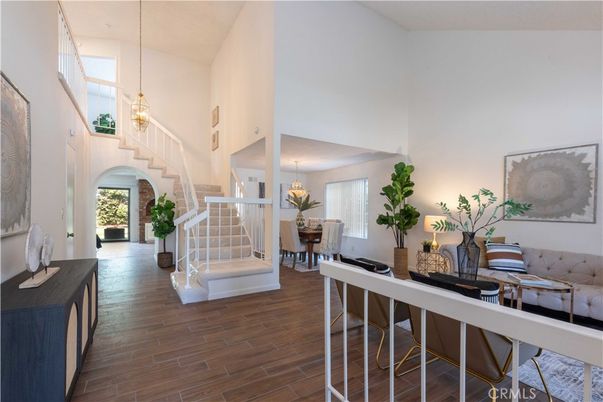 Chandelier, Dining room, Interior, Pendant Lights, Wood Texture Flooring