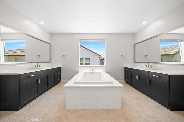 Bathroom, Dual Sink Vanities, Interior, Recessed Lighting