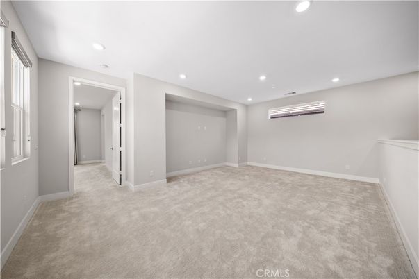 Empty room, Interior, Recessed Lighting