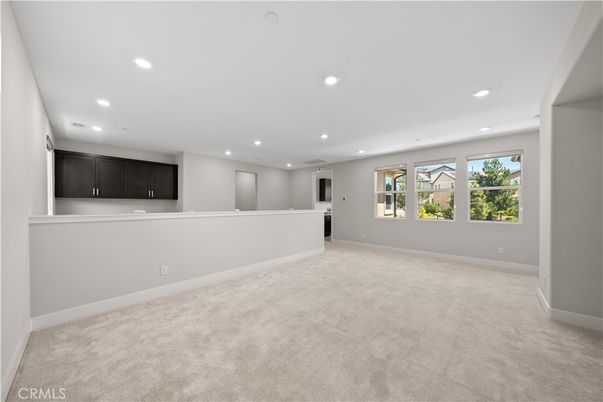 Empty room, Interior, Recessed Lighting