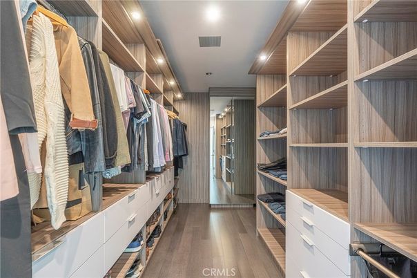 Interior, Recessed Lighting, Walk-in Closets, Wood Texture Flooring