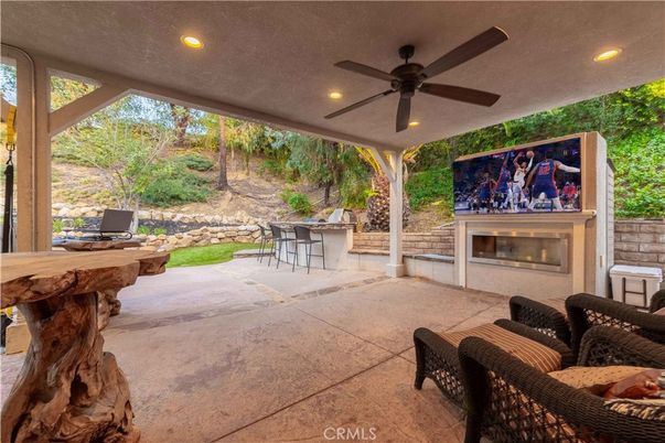 Exterior, Fireplace, Recessed Lighting