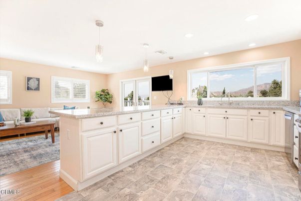 Interior, Kitchen, Living room, Pendant Lights, Recessed Lighting, Wood Texture Flooring