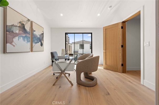 Home Office, Interior, Recessed Lighting, Wood Texture Flooring