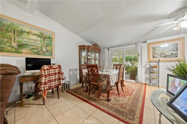 Dining room, Interior