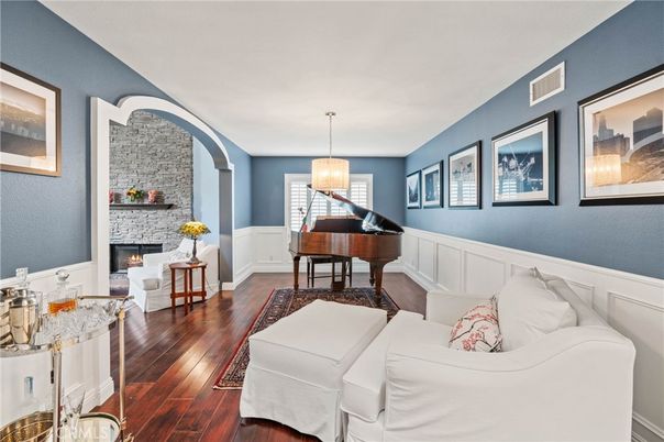 Fireplace, Interior, Living room, Pendant Lights, Piano, Stone Walls, Wood Texture Flooring