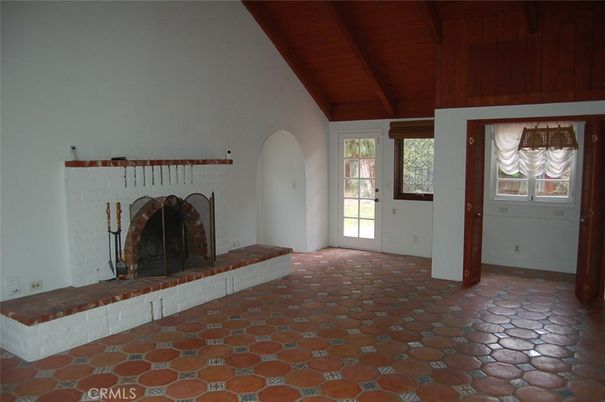 Empty room, Fireplace, Interior, Wooden Beams, Wooden Ceilings