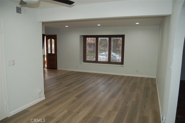 Empty room, Interior, Recessed Lighting, Wood Texture Flooring