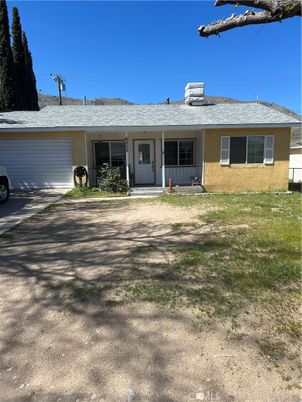Attached, Exterior, Facade, Ranch
