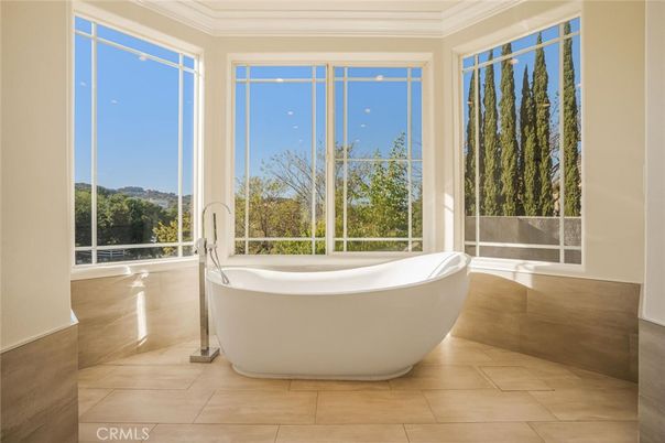 Bathroom, Free Standing Baths, Interior