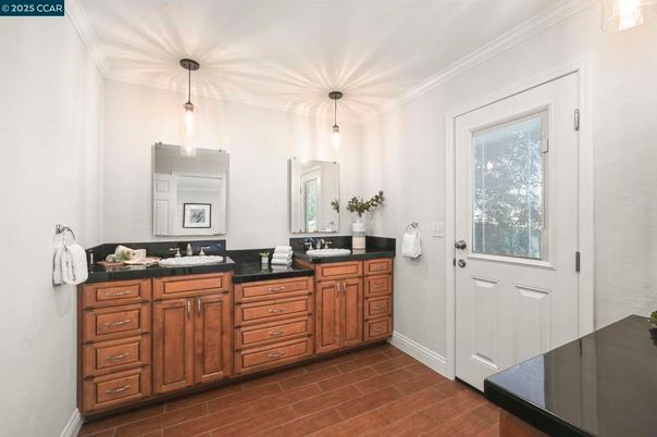 Bathroom, Dual Sink Vanities, Interior, Pendant Lights, Wood Texture Flooring