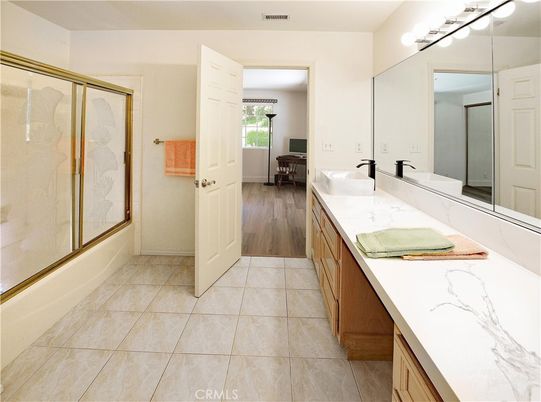 Bathroom, Dual Sink Vanities, Interior, Wood Texture Flooring