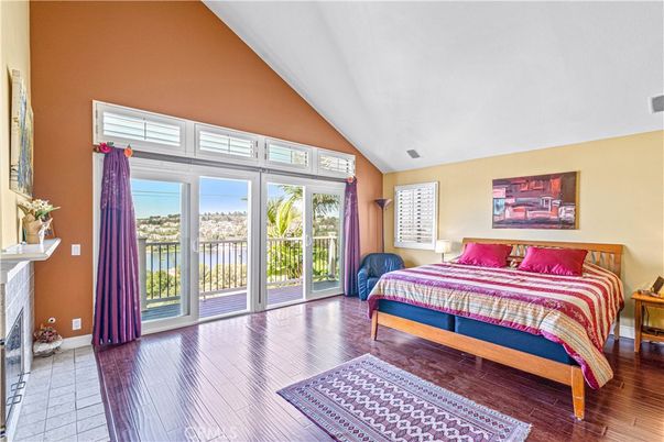 Bedroom, Fireplace, Interior, Water, Wood Texture Flooring