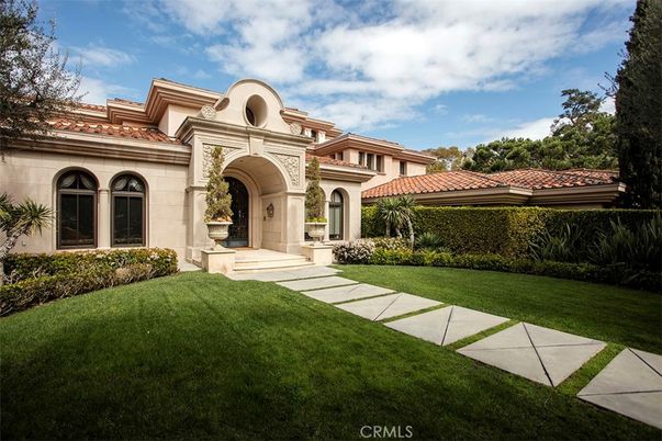 Backyard, Exterior, Facade, Mediterranean