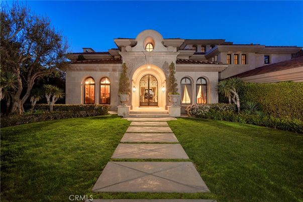 Backyard, Exterior, Facade, French Provincial