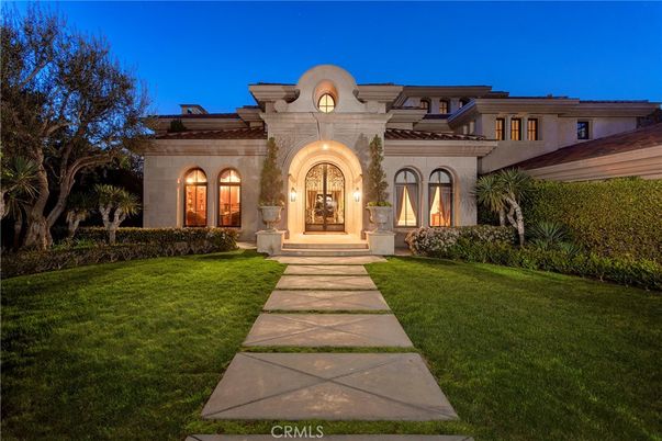 Backyard, Exterior, Facade, French Provincial