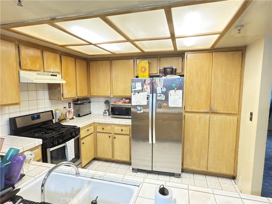 Interior, Kitchen, Tile Countertops