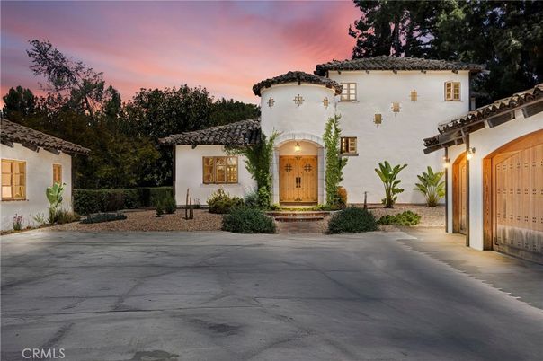 Exterior, Facade, Spanish Mediterranean